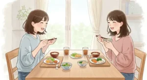 自宅でおぼんdeごはんの味を楽しむ二人の女性
