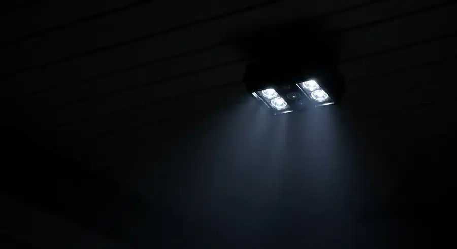 屋外設置用の赤外線IR投光器